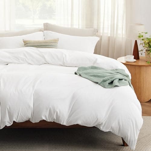 Bedsure Twin Size Duvet Cover with Fitted Sheet - 3 Pieces Prewashed Polyester Extra Soft Bedding Set, Includes 1 Duvet Cover 68''x90'' with Zipper Closure, 1 Pillow Sham, 1 Fitted Sheet, White — image 1