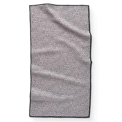 GEOMETRY Gym Towels for Working Out - Compact & Quick Dry, Super Absorbent Double-Sided Microfiber Sweat Towel – Premium Microfiber for Gym - Freckles, 16" x 30", 1 Piece